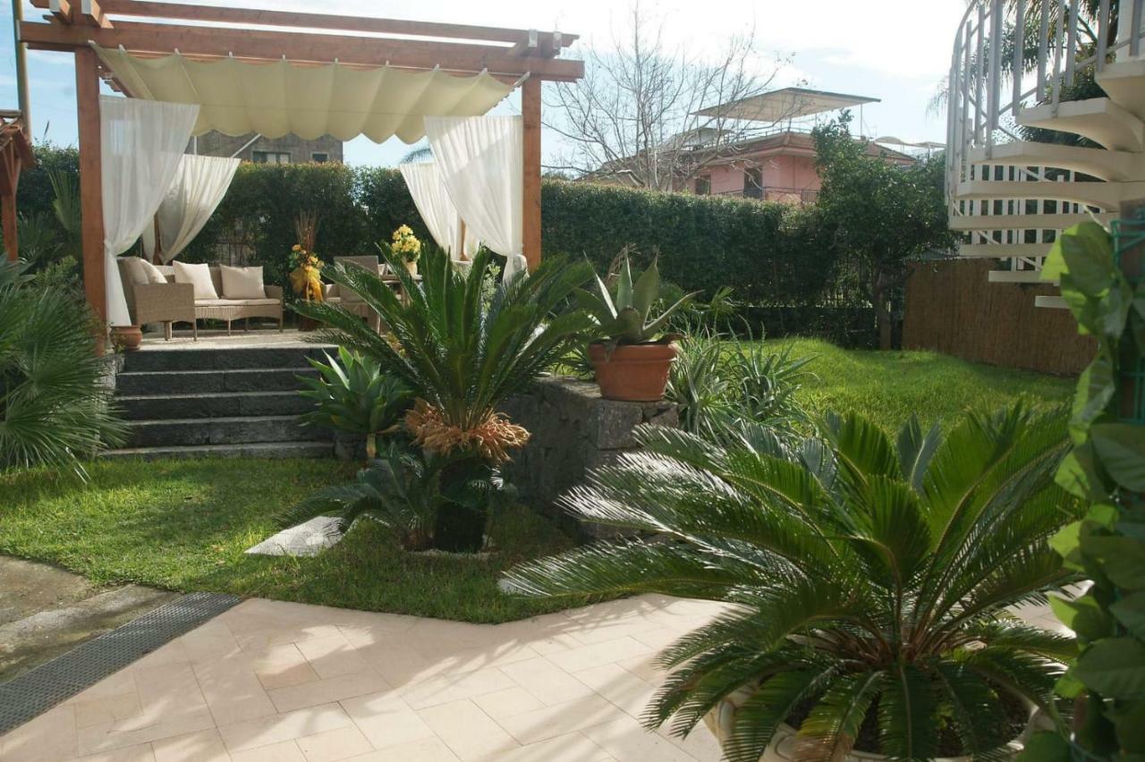 Bivano Villa Grazia Фондакело Екстериор снимка